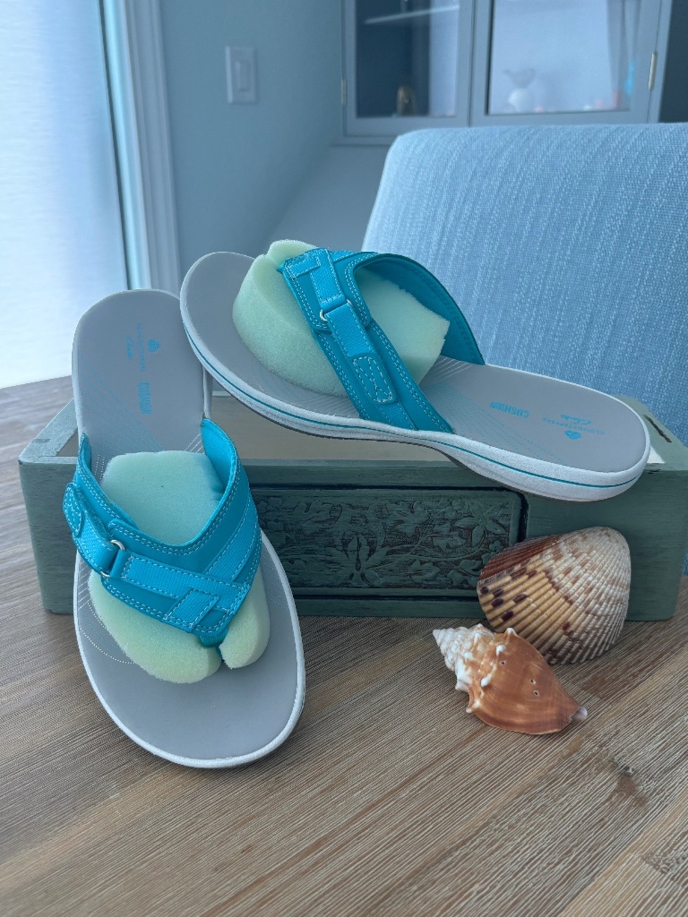 NWT Clark’s Cloudsteppers Turquoise Sandals Sz 8